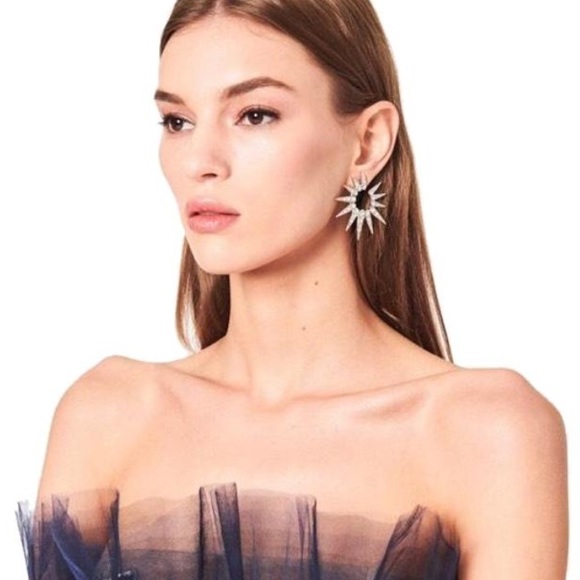 Oscar de la Renta Jewelry - NWOT Oscar De La Renta Urchin Crystal Earrings